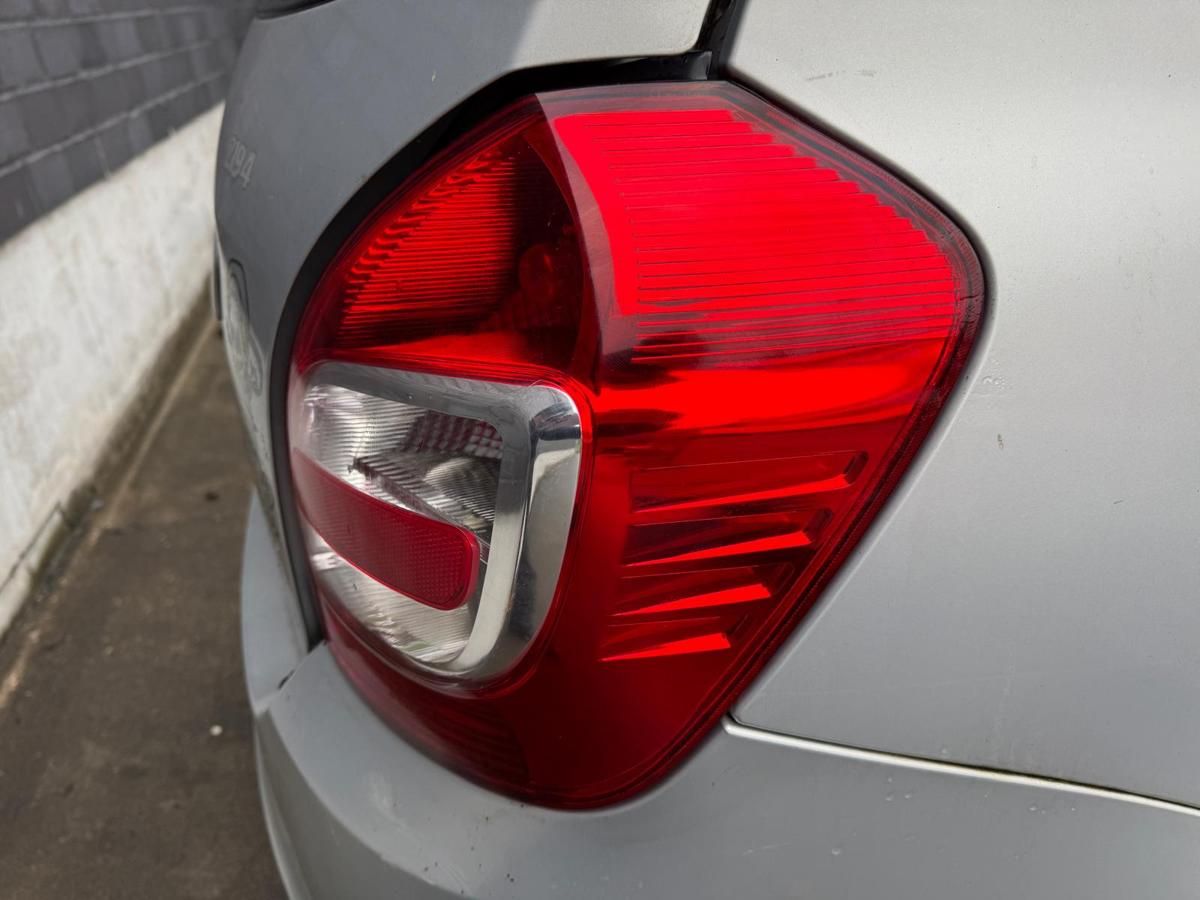 Lada Kalina 2 original R&uuml;cklicht R&uuml;ckleuchte Heckleuchte rechts Kombi BJ15